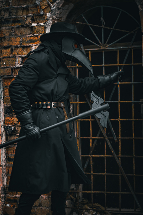 Лікар біля воріт